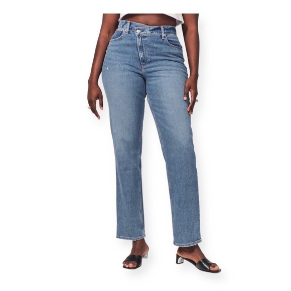 ABERCROMBIE & FITCH Curve Love The 90’s Straight Ultra High Rise Jeans. - Picture 1 of 13
